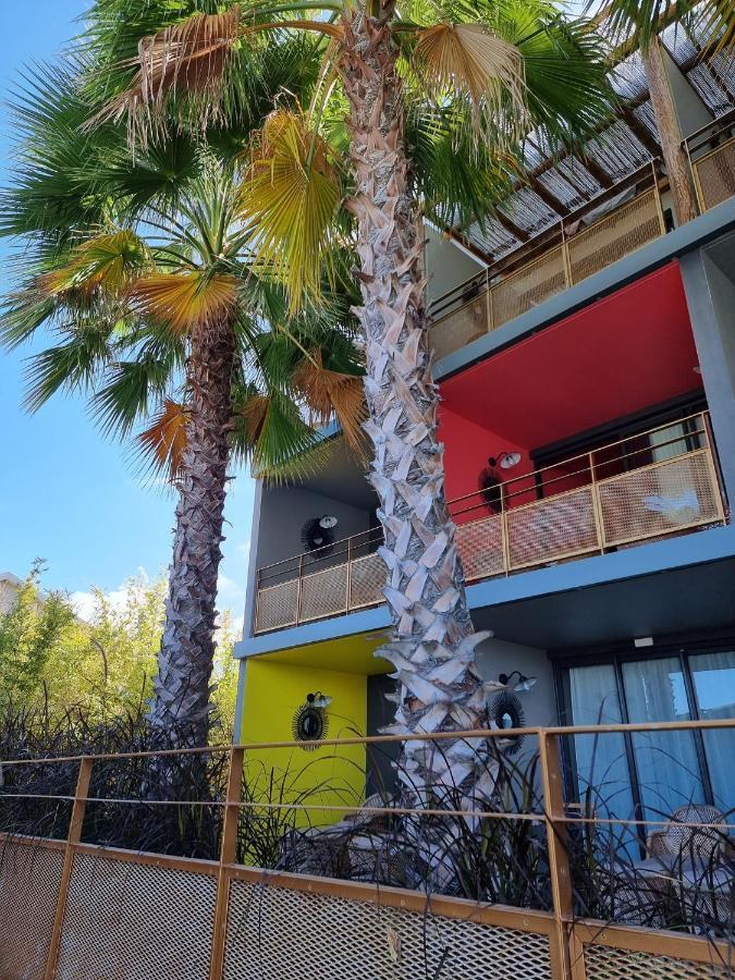 Hotel Dina Morgabine Saint Gilles Exterior foto
