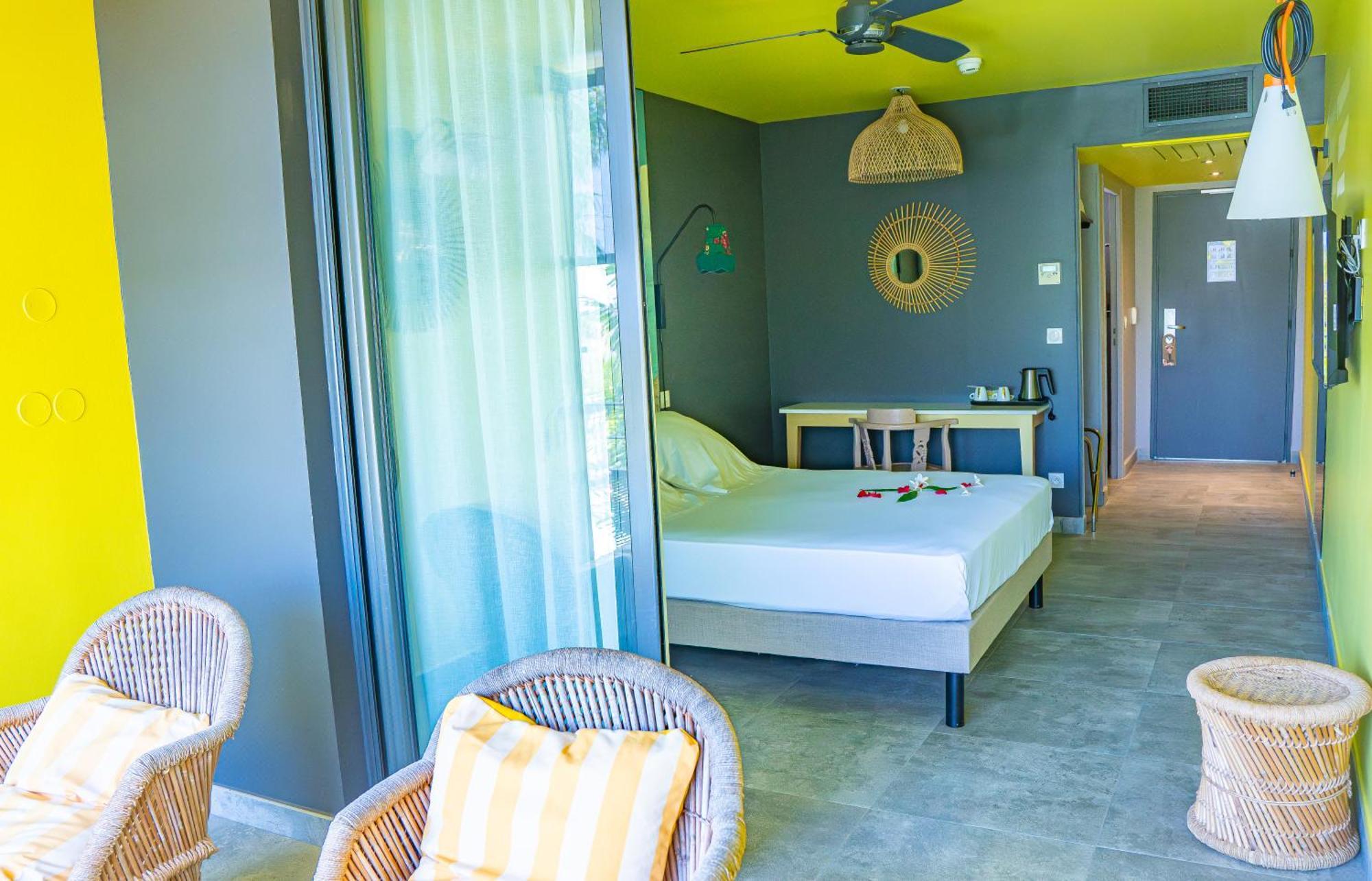 Hotel Dina Morgabine Saint Gilles Exterior foto